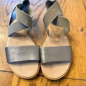 Sorel Neutral Metallic Gray leather and Elastic Strap Sandals
